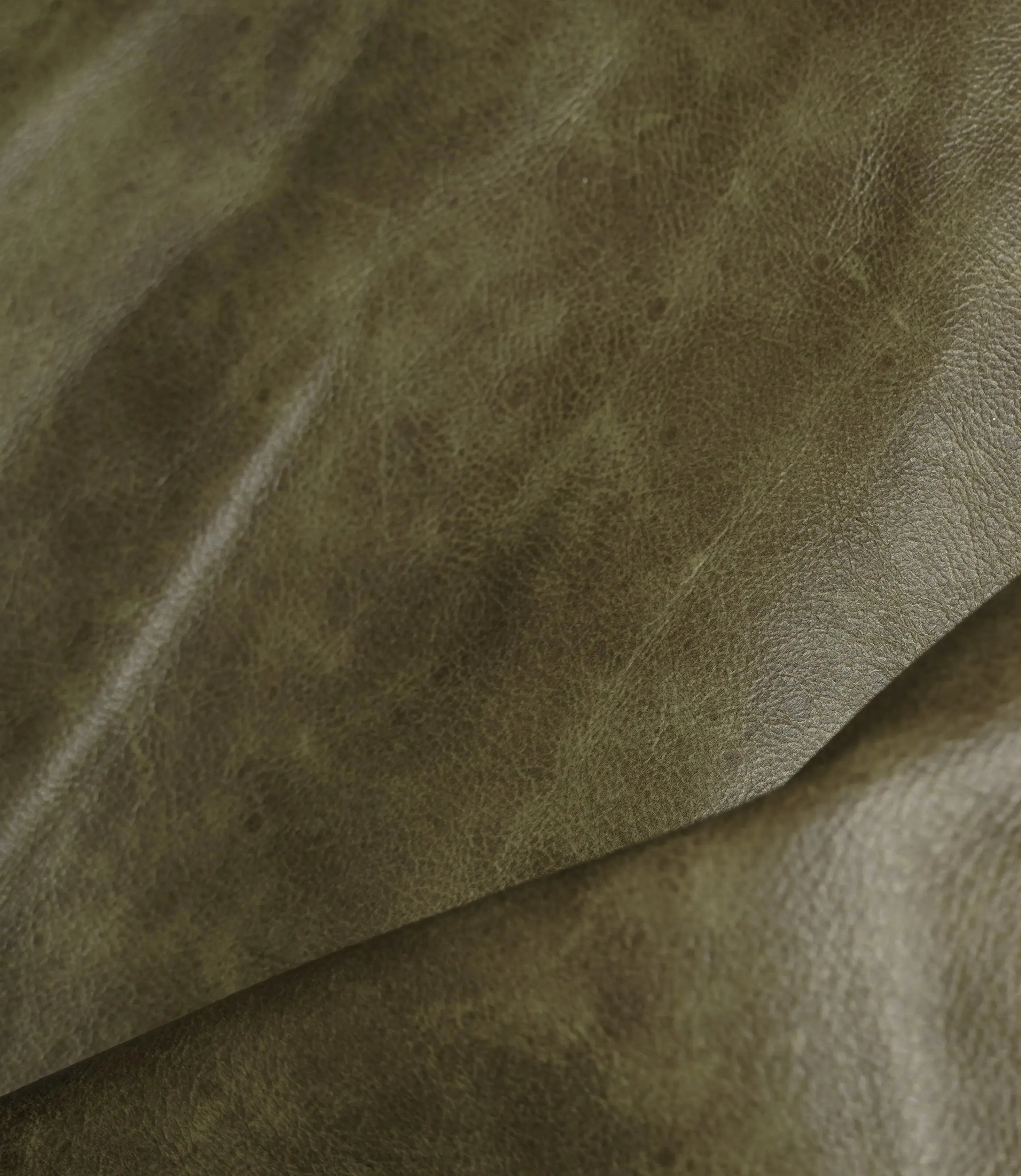 Verona Vintage Distressed Cowhide
